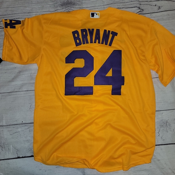 Los Angeles Dodgers | Kobe Bryant Jersey - Picture 2 of 3